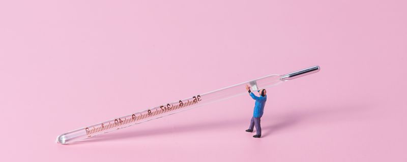 水银体温计腋下量多久 温度计是谁发明的