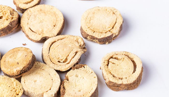 甘草片是凉性还是热性的 甘草片怎么泡水喝