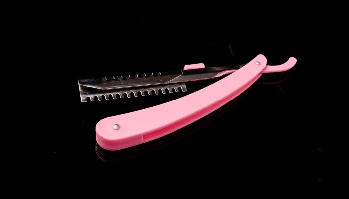 修眉刀可以帶上高鐵嗎 修眉刀片怎樣使用