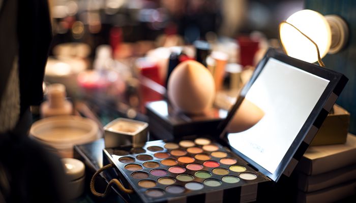 眉粉可以帶上飛機(jī)嗎 眉粉如何使用