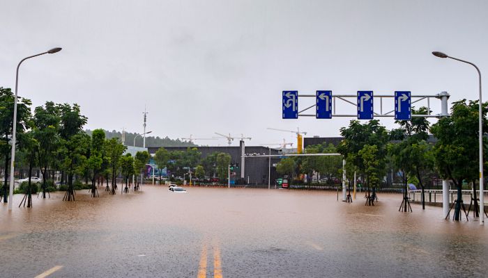 “奥鹿”对海南风雨核心影响时段已至 地质灾害气象风险四级预警发布