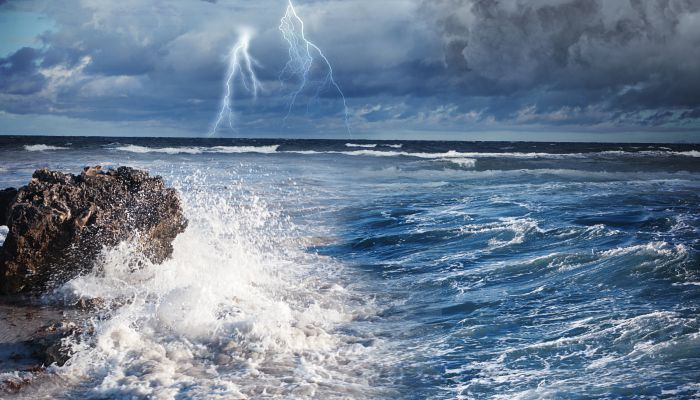 海南发布海上雷雨大风黄色预警 琼州海峡雷雨时通航条件较差