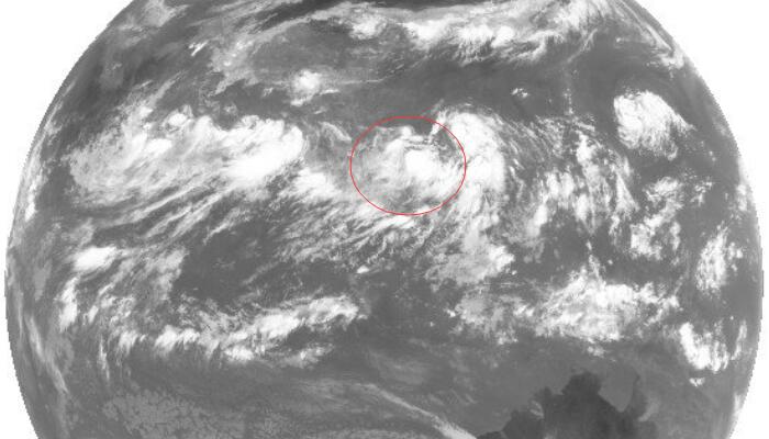 台风路径实时发布系统7号台风云图 南海热带低压高清卫星云图预览