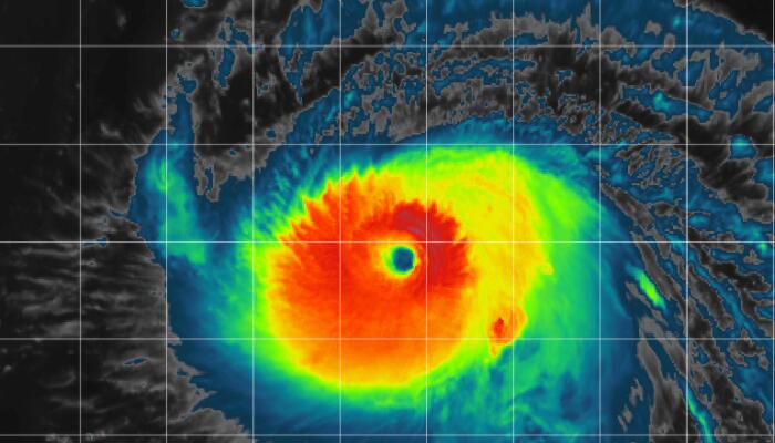 2022年第11号台风最新高清卫星云图分析：“轩岚诺”台风眼凸显