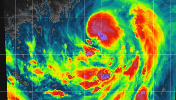 2022年第14号台风南玛都高清卫星云图情况：云系庞大但不够均匀