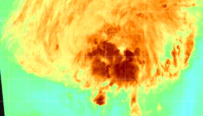 2022年16号台风胚胎云图最新消息  台风奥鹿在酝酿高清卫星云图分析
