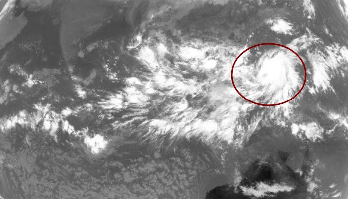台风尼格路径实时发布系统卫星云图（持续更新）：云系庞大但还不够均匀