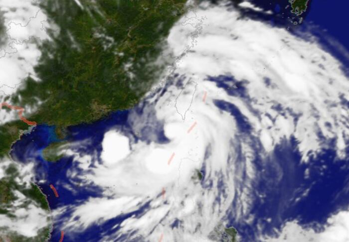 中央气象台继续发布台风红色预警 福建广东或遭遇超强台风