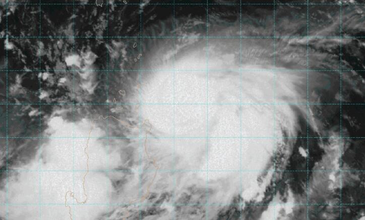 温州台风网第9号台风苏拉实时路径图发布系统 苏拉稳步加强中