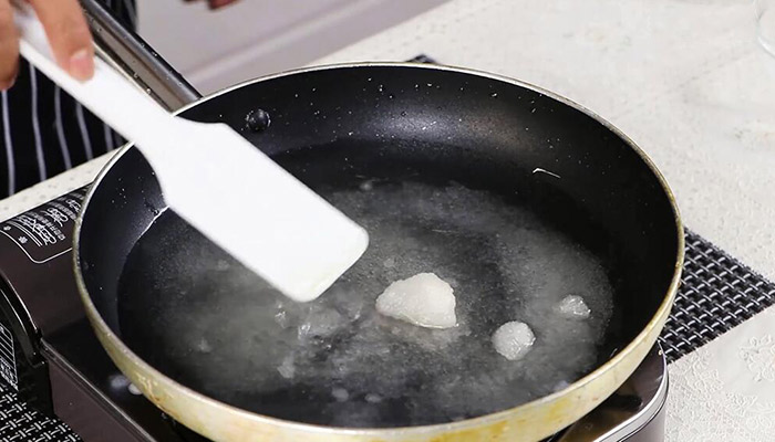 年糕怎么做 自制年糕的方法