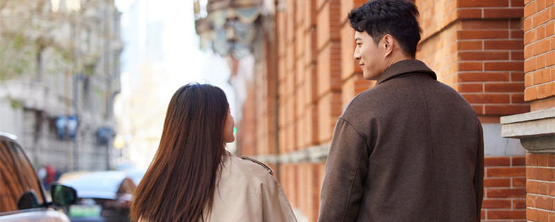 水瓶男喜欢什么类型的 水瓶男喜欢什么类型的女生