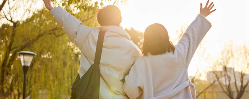 水瓶座的三观和谁最合 跟水瓶三观很合适的星座