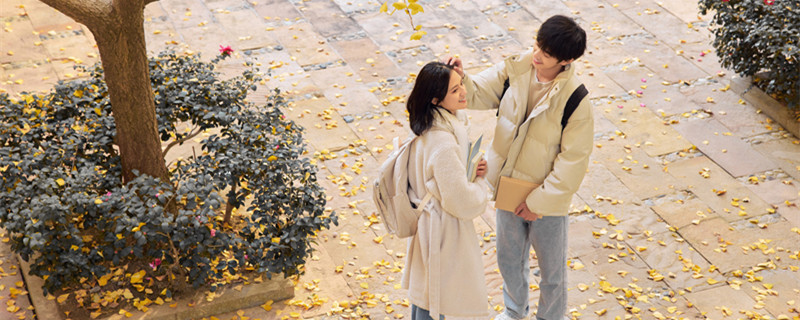 天蝎女喜欢你10个表现 天蝎座女生喜欢你的表现