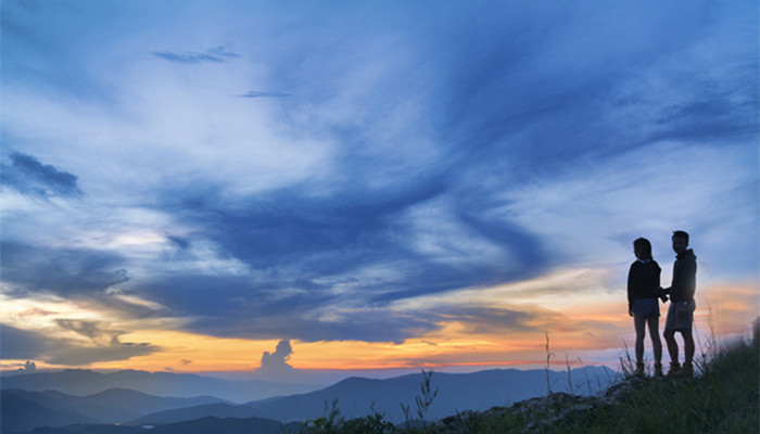 男巨蟹座和什么座最配 巨蟹男和哪个星座女最配