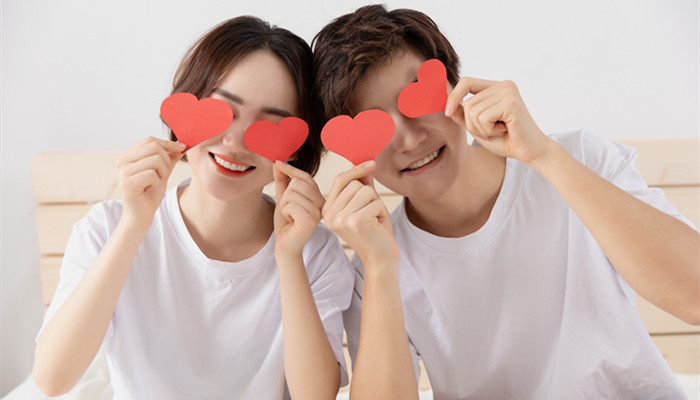 把狮子男迷得死死的星座女 让狮子座疯狂爱上的星座女