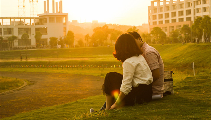 哪个星座男能虐摩羯女 摩羯座的女生不适合和哪个星座男生在一起