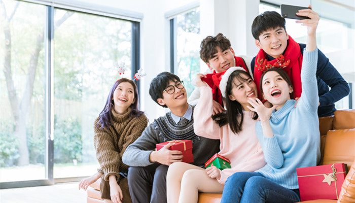 双鱼男一眼就喜欢的女人 双鱼男喜欢哪个星座的女生