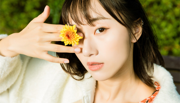 天蝎座女生几岁最漂亮 天蝎座女生长大后会变漂亮吗