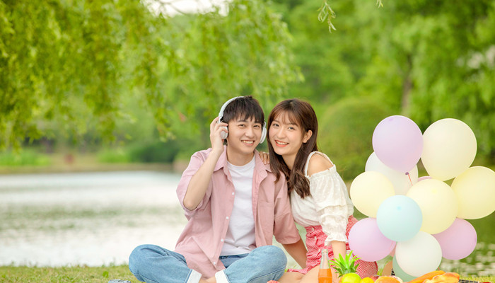 最容易爱上狮子座的三大星座 最容易爱上狮子座的三大星座是什么