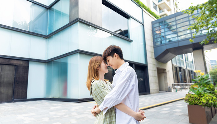 天蝎女喜欢你三大表现 天蝎女喜欢你的三大表现是什么