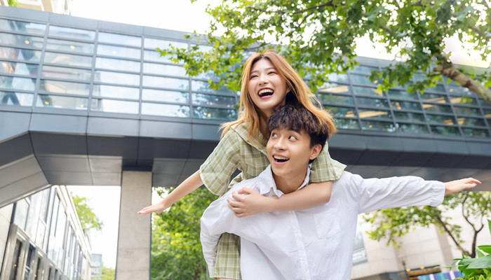 巨蟹男最疼哪个星座女 哪个星座的女生会被巨蟹男疼爱