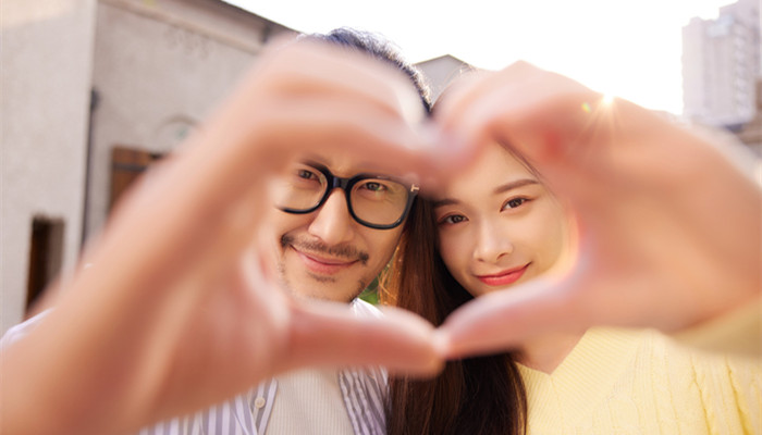 哪个星座男最疼双子女 最疼双子女的星座男