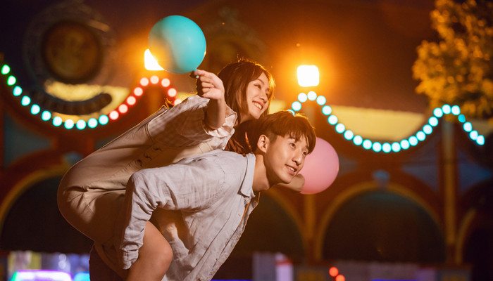 能把天蝎吊着的女人 什么星座的女生能把天蝎吊着