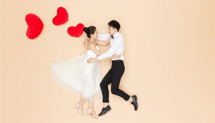 杨颖和黄晓明什么星座 杨颖和黄晓明分别是哪个星座的