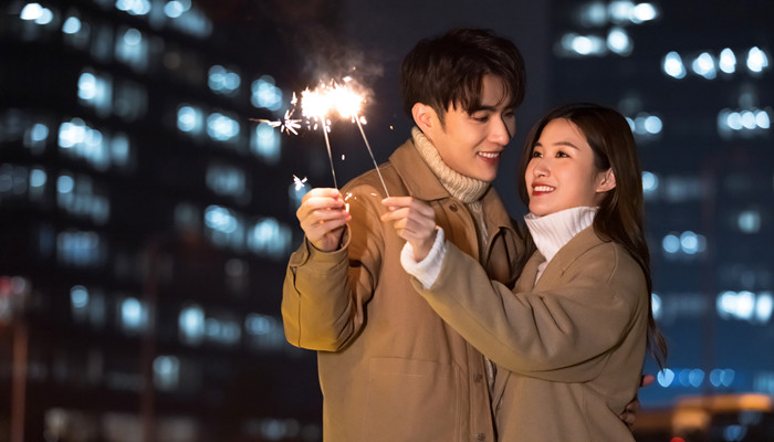 水瓶男最放不下的星座女 水瓶男最放不下什么星座的女生