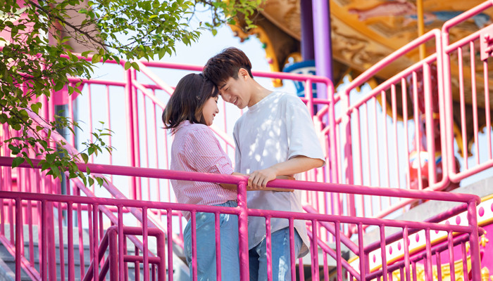 什么星座最容易喜欢上狮子座 哪个星座最容易喜欢上狮子座