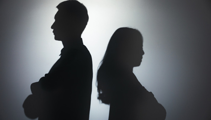 天蝎男不喜欢你的态度 天蝎男不喜欢你的态度有哪些