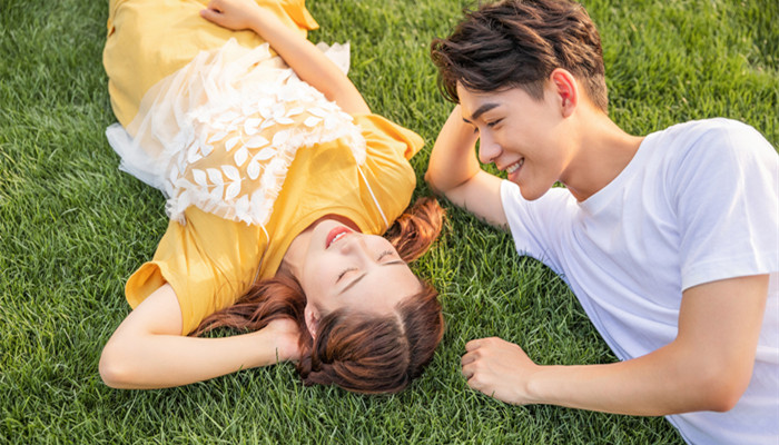 哪个星座男吃定双子女 能驾驭双子女的星座男