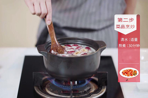 小米红枣粥的做法 小米粥红枣的功效怎么样