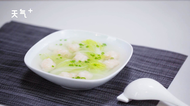 小白菜虾滑汤的做法 小白菜虾滑汤怎么做
