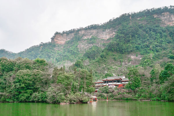 關於青城山門票多少錢的問題小編就給大家介紹到這裡,青城山的票價