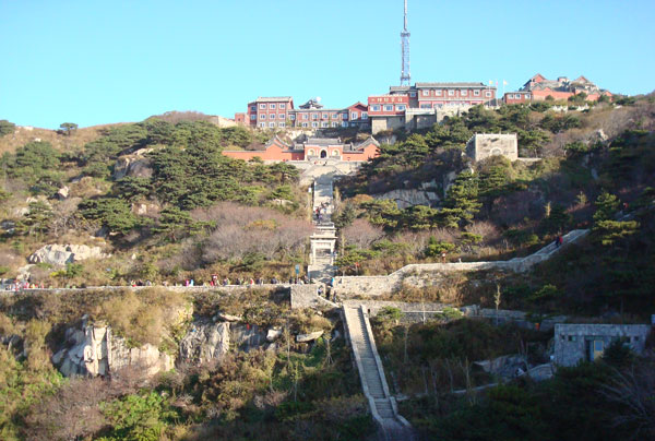 去泰山在哪裡住比較好去泰山住哪裡方便