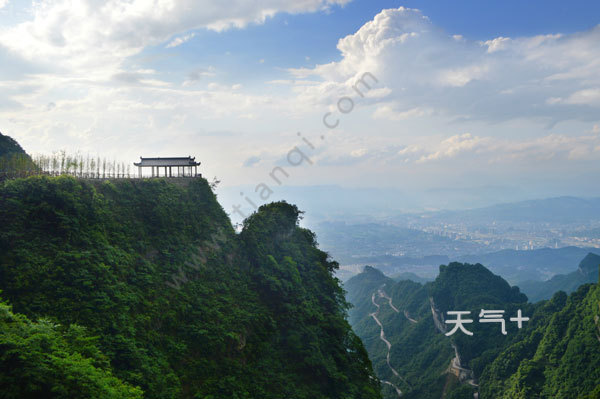 張家界適合夏天去嗎 夏天張家界氣溫多少度 - 天氣加