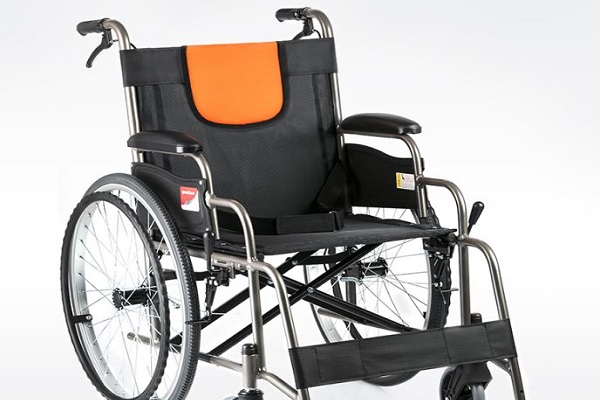 鱼跃铝合金老人轮椅怎么样 鱼跃铝合金老人轮椅好用吗