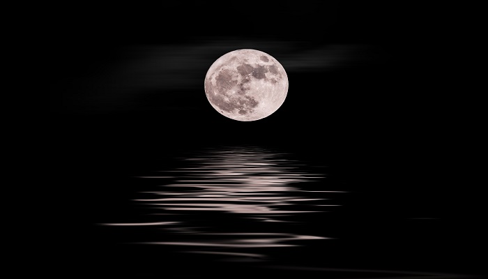 描写月亮的诗 描写月亮的诗句有哪些