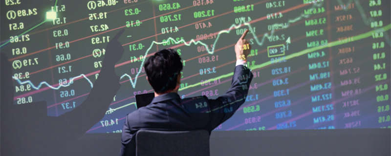 摄图网_501603517_商务男性预测分析金融股市（企业_副本.jpg
