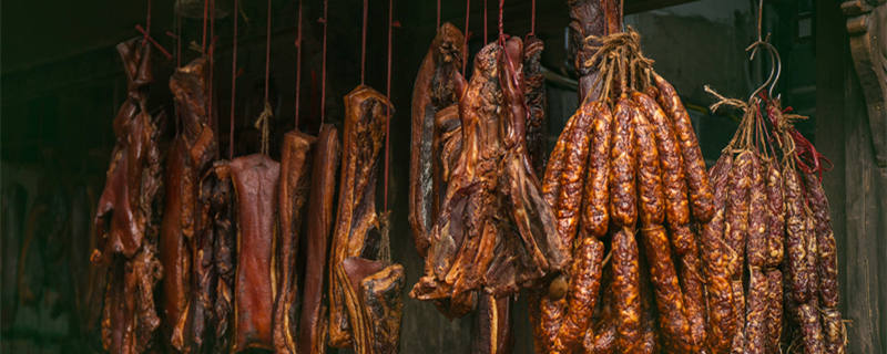 用柚子皮熏腊肉会苦吗柚子皮熏腊肉好吗