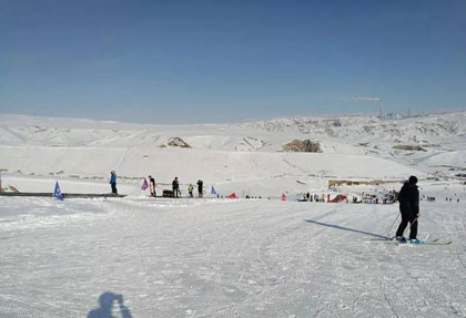 努拉洪滑雪场