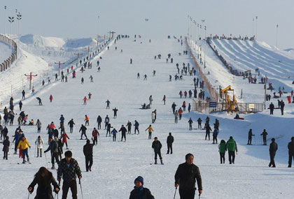 新疆龙山滑雪场