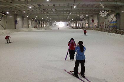 达永山滑雪馆