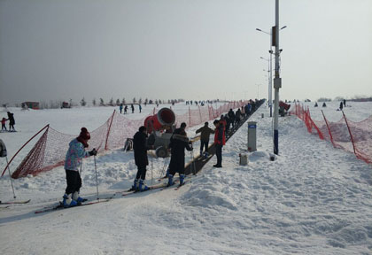 万安山滑雪场