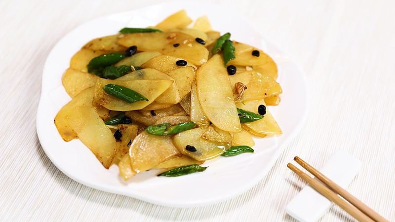 尖椒土豆片的做法 家常尖椒土豆片怎么做好吃