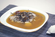 川穹白芷鱼头汤的做法 怎么做川穹白芷鱼头汤