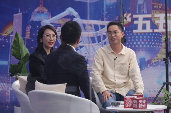 从水果盆栽到AI卖水果，拼多多“千亿扶持”计划助力商家抢抓“五五商机”挖潜拓市