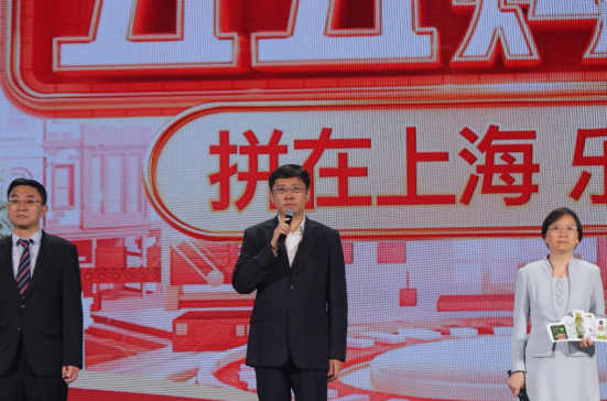 从水果盆栽到AI卖水果，拼多多“千亿扶持”计划助力商家抢抓“五五商机”挖潜拓市
