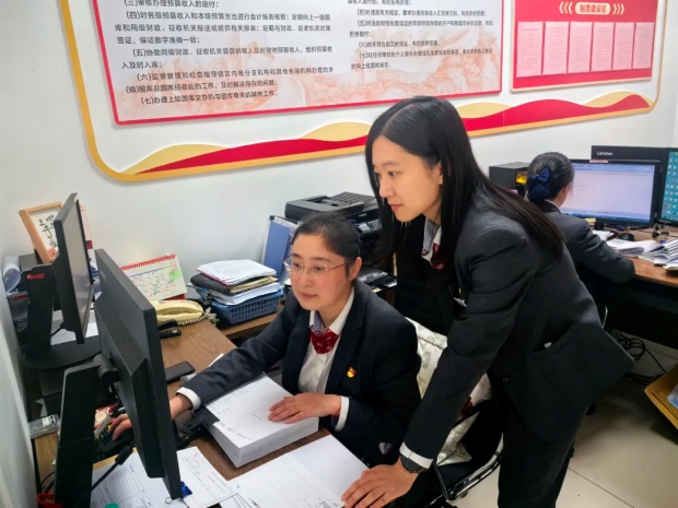 您身边的旗舰店 | 淮海中路第二支行：梧桐深处 书写金融服务新篇章
